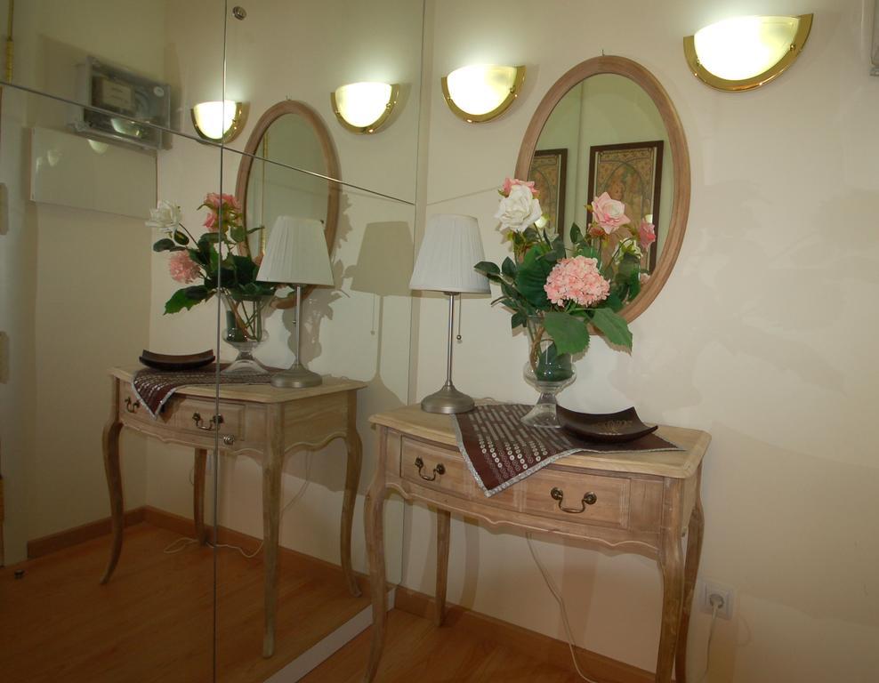Lets Holidays Centric Apartment In Barcelona Quarto foto